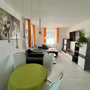 Ferien- Und Businesswohnung Relax Im Ersten Stock Sonnen